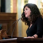 La portavoz adjunta de Unidas Podemos en el Congreso, Sofía Fernández Castañón, interviene en una sesión plenaria extraordinaria en el Congreso de los Diputados