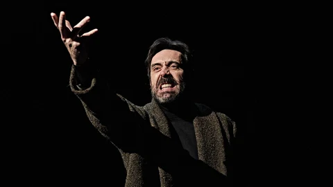 Israel Elejalde protagoniza la función convertido en Ginés, actor y mártir