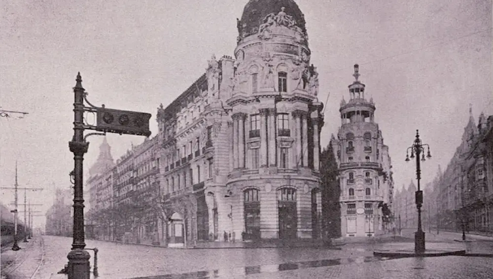 Primer semáforo de Madrid
