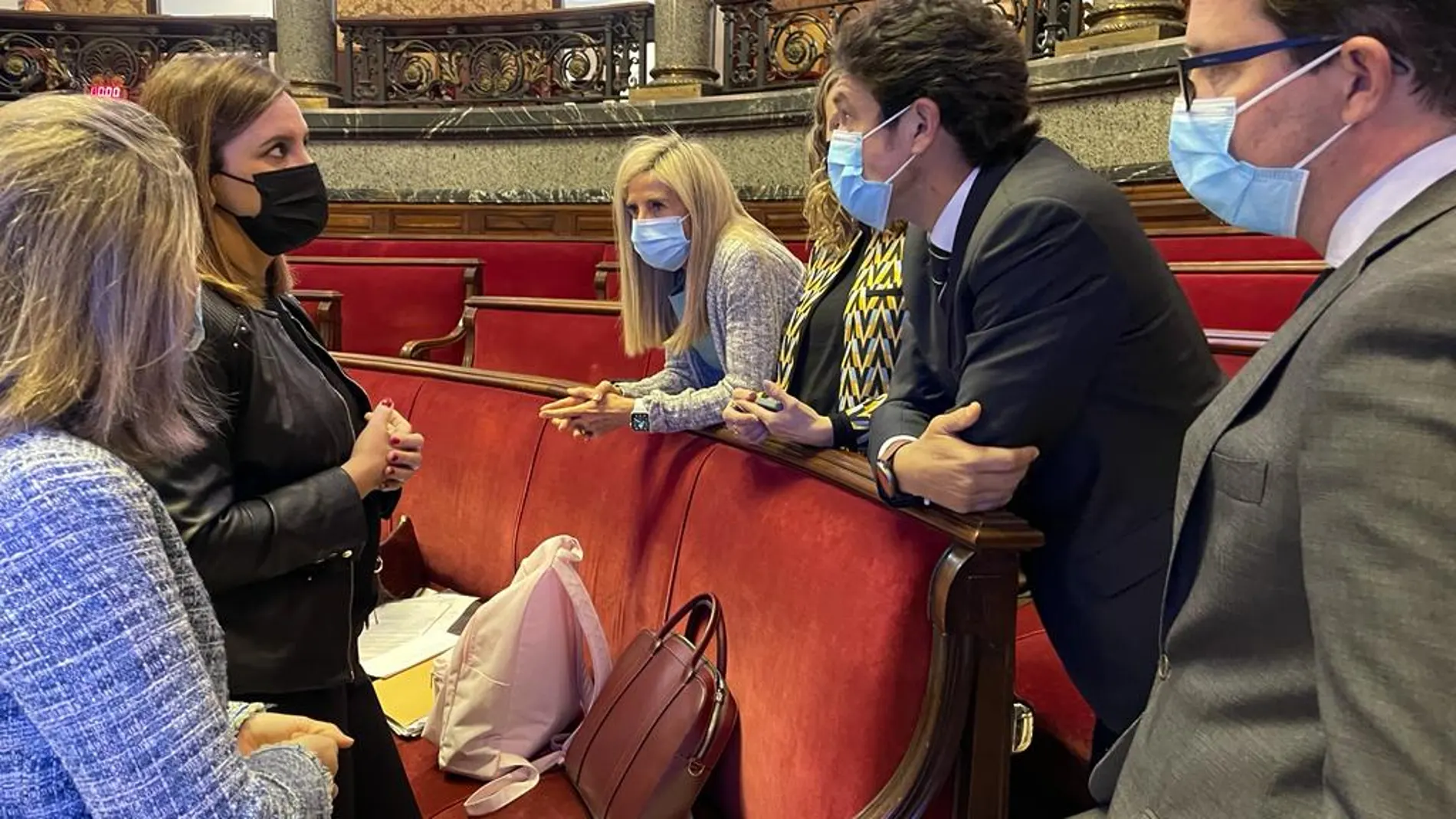 El PP denuncia el atasco de licencias de obras, el Gobierno de Ribó y PSOE reconoce más de 6.400 expedientes atascados