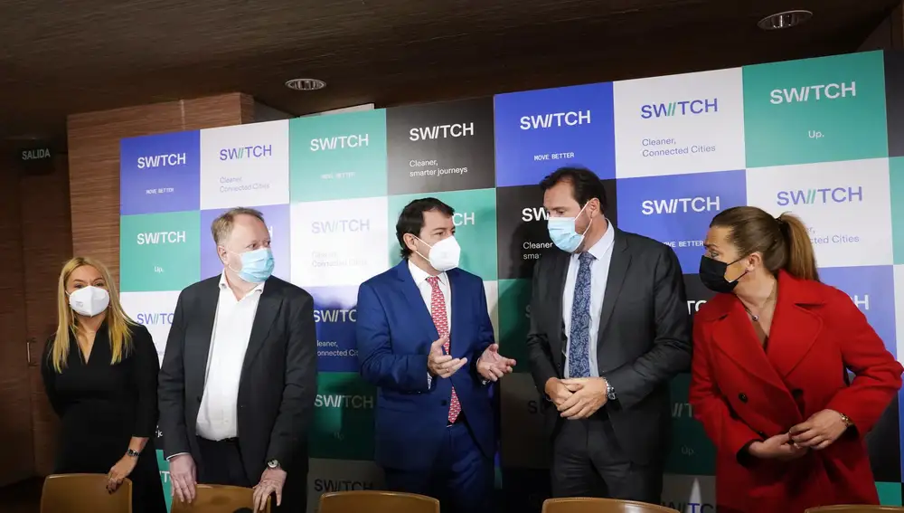 El CEO de Switch Mobility, Andy Palmer, desvela la ubicación de la factoría junto a Fernández Mañueco, Óscar Puente y Virginia Barcones