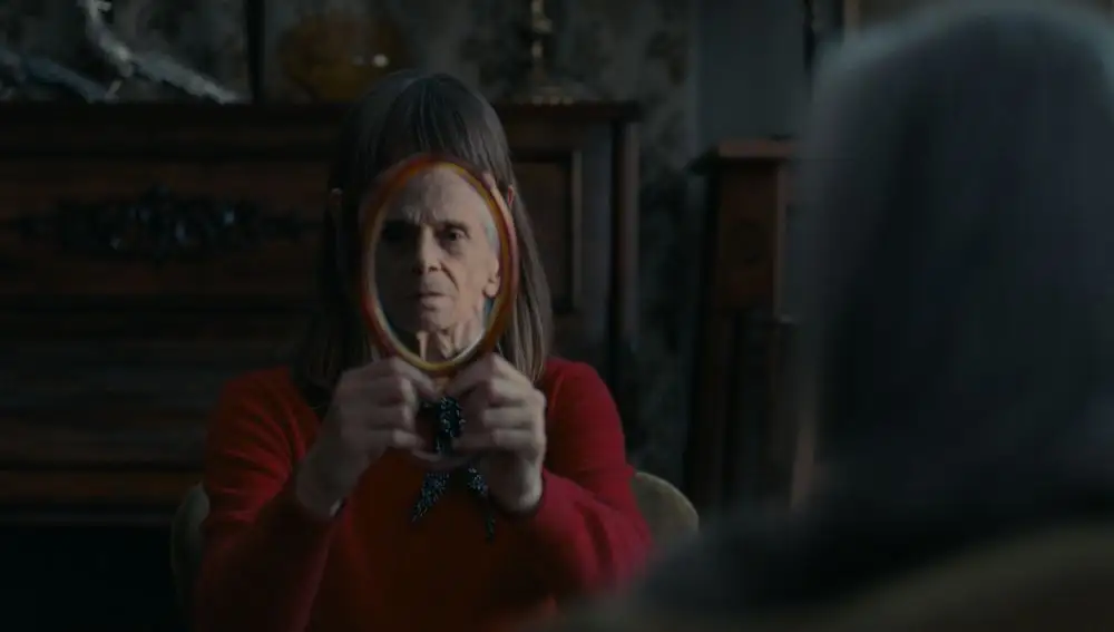 Un fotograma de "La abuela"