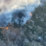 Imagen del incendio forestal entre Zamora y Portugal que ha arrasado ya más de 1.600 hectáreas