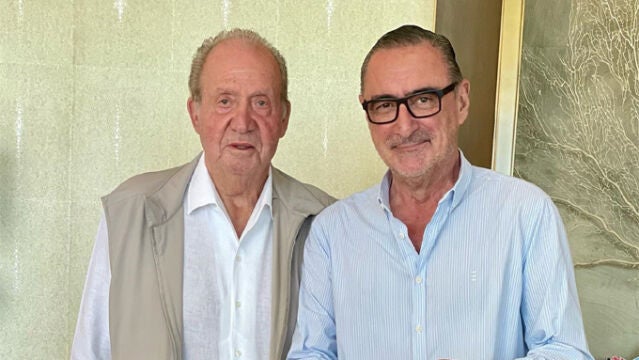 El Rey Juan Carlos y el periodista Carlos Herrera en su encuentro en Abu Dabi