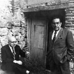 Luis Rosales y Dámaso Alonso (izda.)