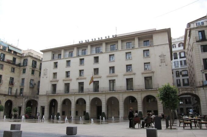 Fachada de la Audiencia Provincial de Alicante
