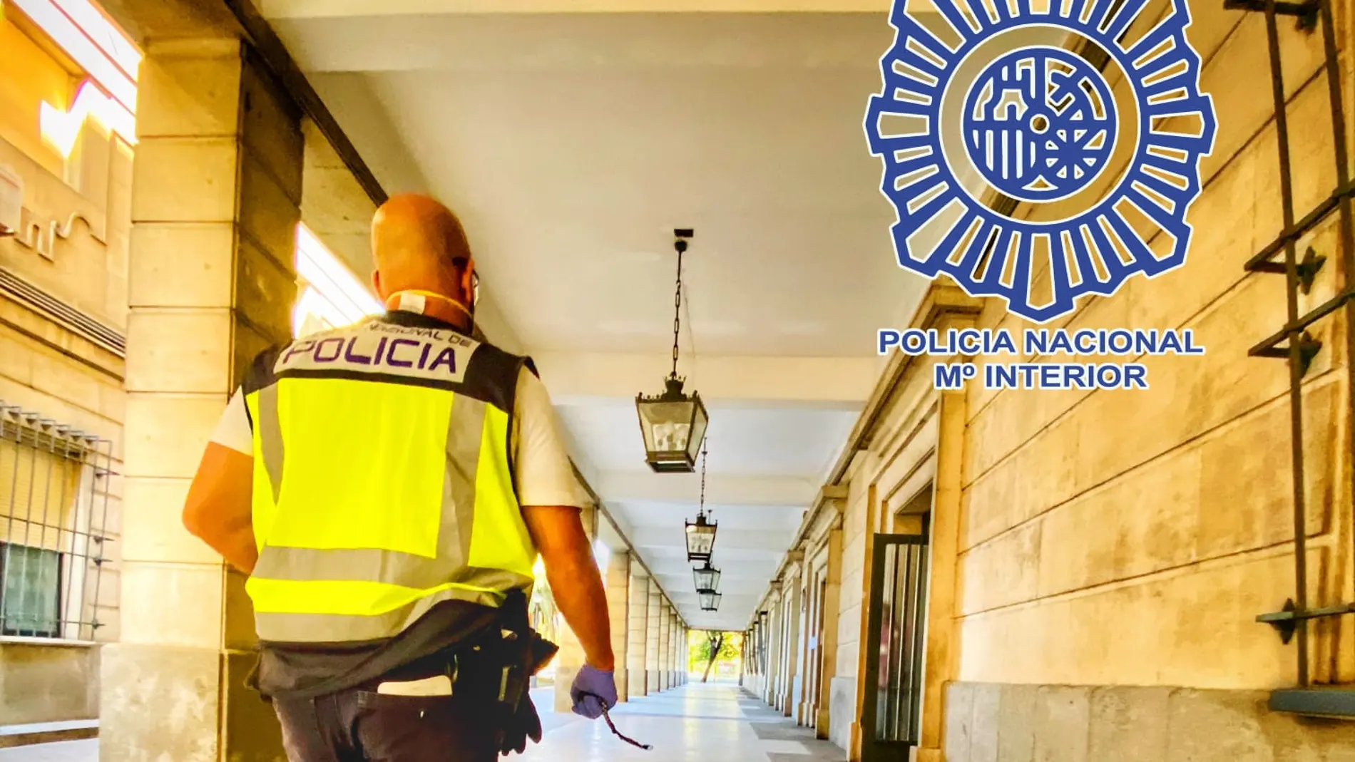 La Policía Nacional detuvo al agresor sexual tras la denuncia de la menor en el Instituto y la investigación