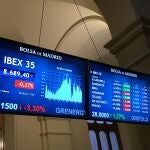 Una pantalla muestra la evolución del Ibex 35