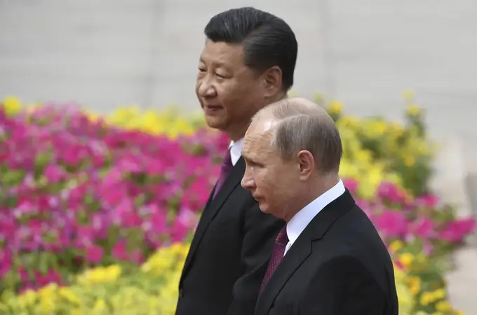 Moscú - Pekín: El sólido abrazo del oso y el dragón frente a la invasión rusa de Ucrania 