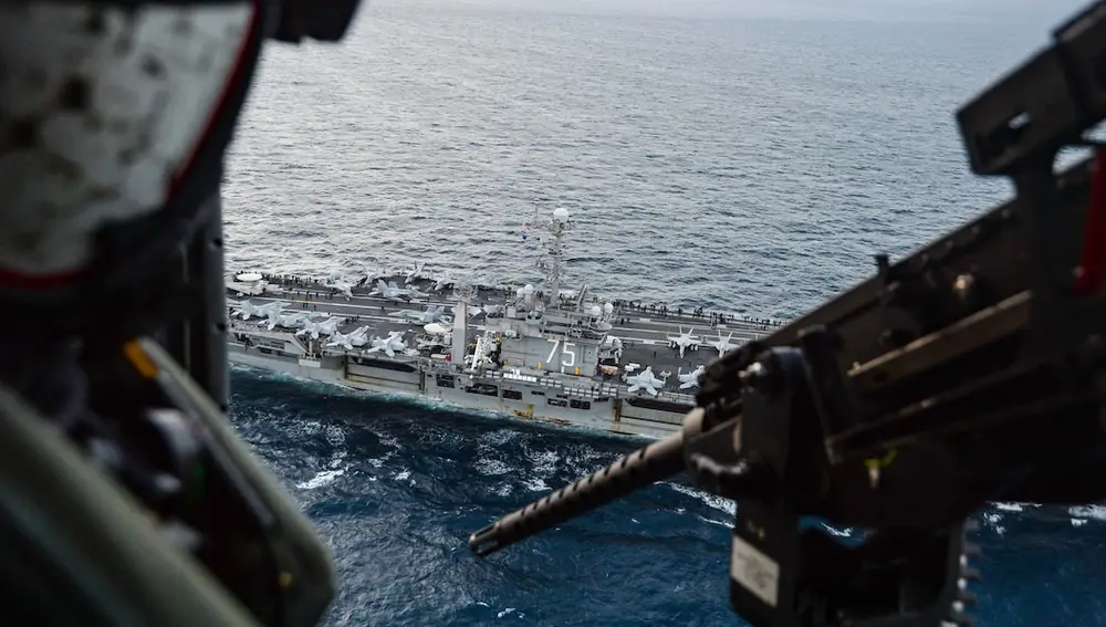Vista del USS Truman desde un helicóptero