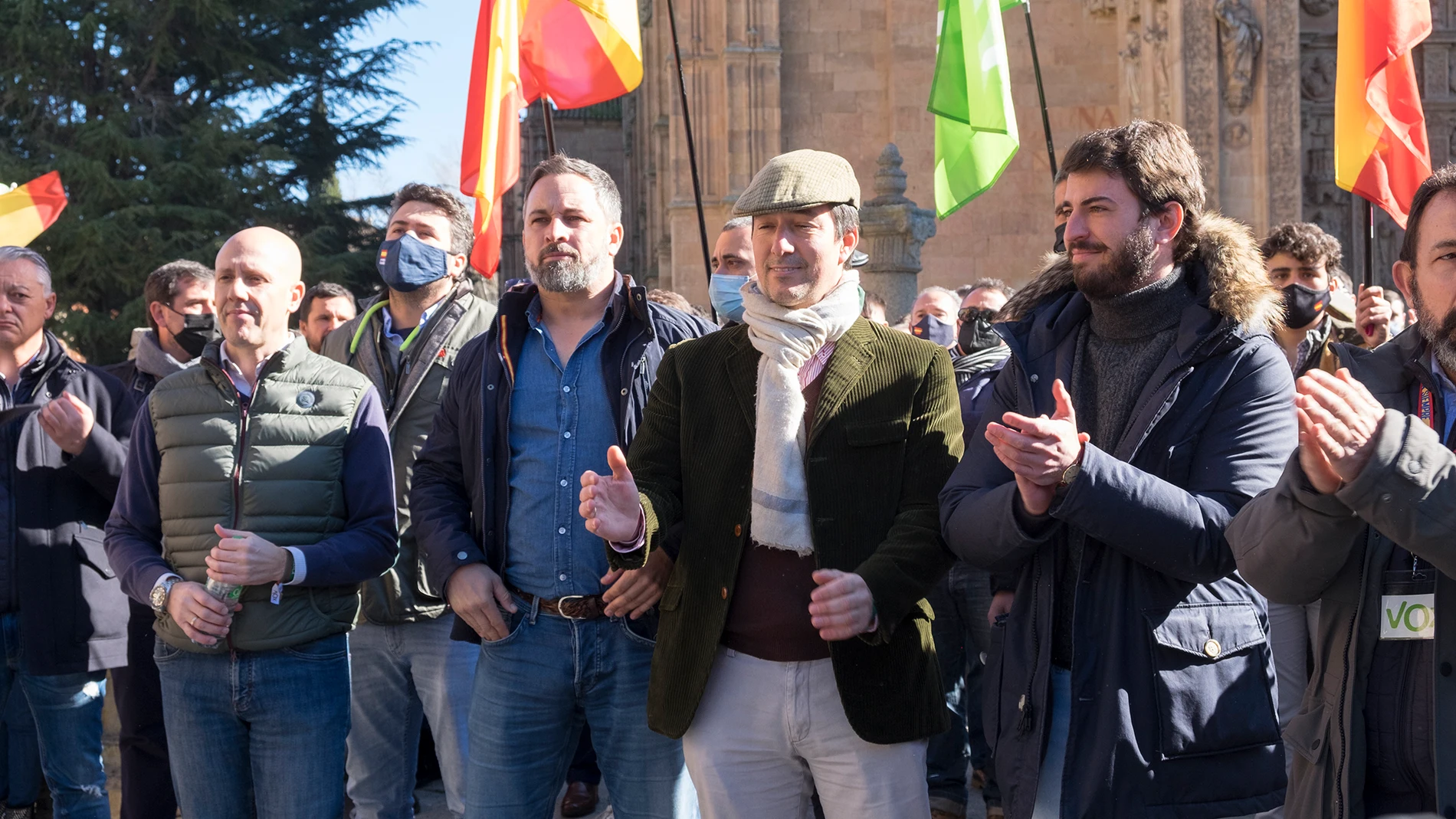 El presidente de Vox, Santiago Abascal, participa en el acto de campaña en Salamanca junto al candidato a la Junta de Castilla y León, Juan García-Gallardo