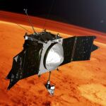 Representación del Mars Climate Orbiter aproximándose a Marte, donde se estrellaría irremediablemente (NASA)