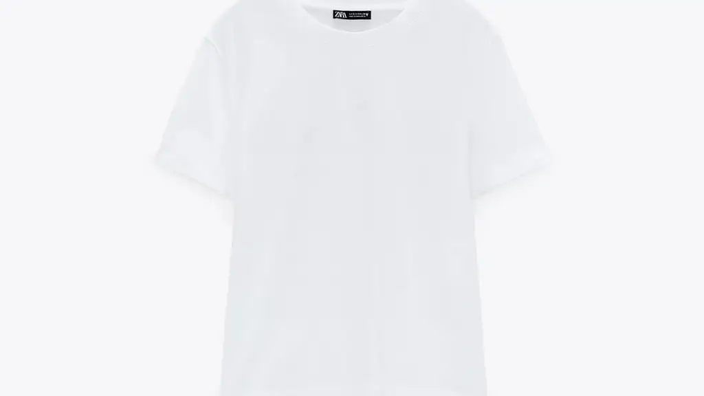 Camiseta básica, de Zara