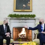 El presidente de EE UU, Joe Biden, se reúne con el canciller alemán Olaf Scholz en la Oficina Oval de la Casa Blanca en Washington