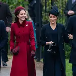 Kate Middleton, duquesa de Cambridge y Meghan Markle, duquesa de Sussex asistieron al servicio del día de Navidad en Sandringham en Norfolk, Inglaterra