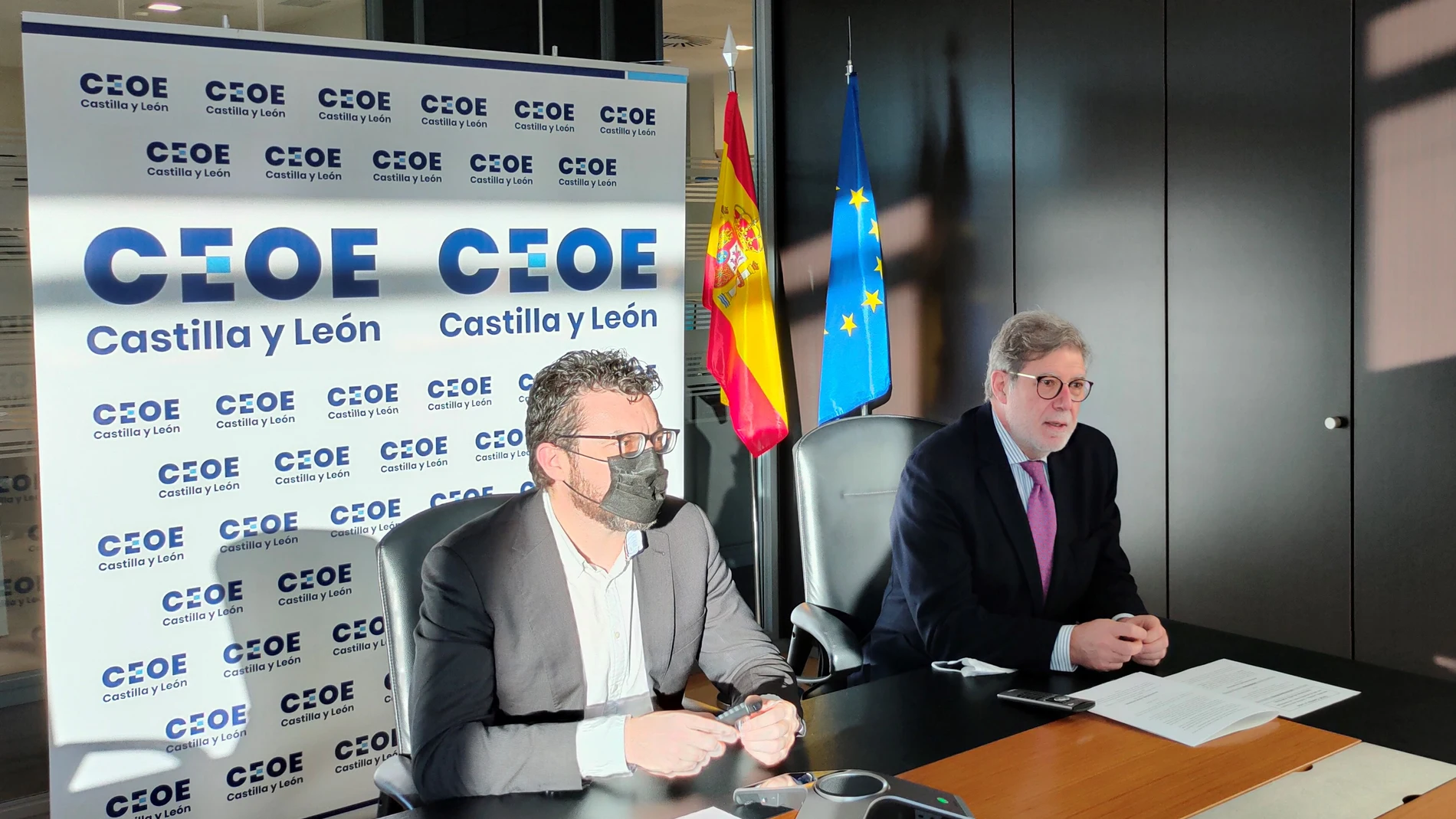 El presidente de CEOE Castilla y León, Santiago Aparicio, inaugura un encuentro virtual con 250 empresarios