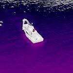Embarcación intervenida faenando en el Guadalquivir. GUARDIA CIVIL