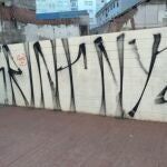 Graffitis realizados por el menor en Ponferrada