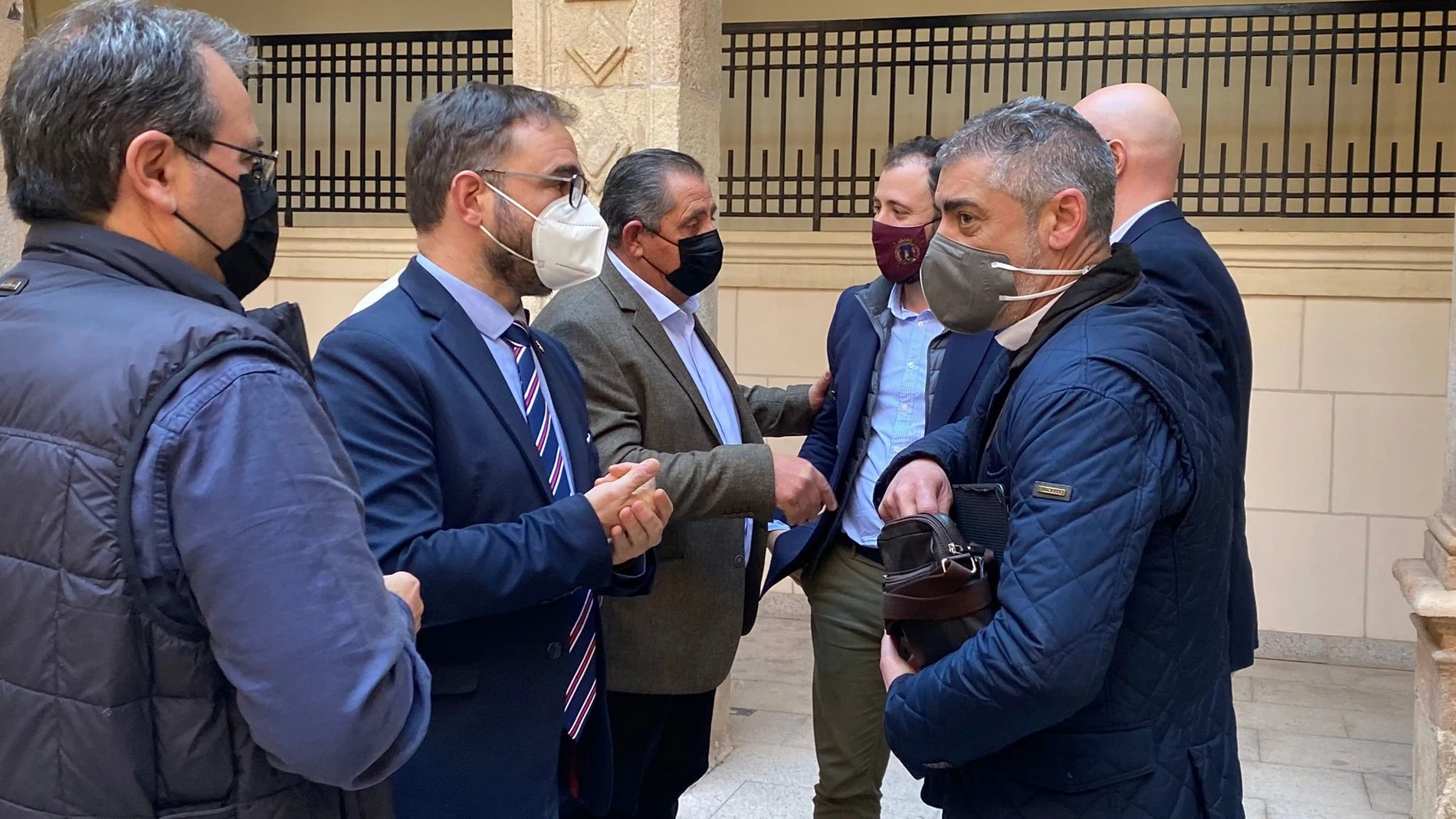 El alcalde de Lorca junto a miembros de la Mesa Negociadora sobre Ganadería Porcina
