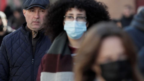Hoy es el primer día del fin de la obligación de llevar mascarilla en el exterior