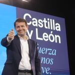 El candidato del PP, Alfonso Fernández Mañueco, cierra la campaña en Valladolid