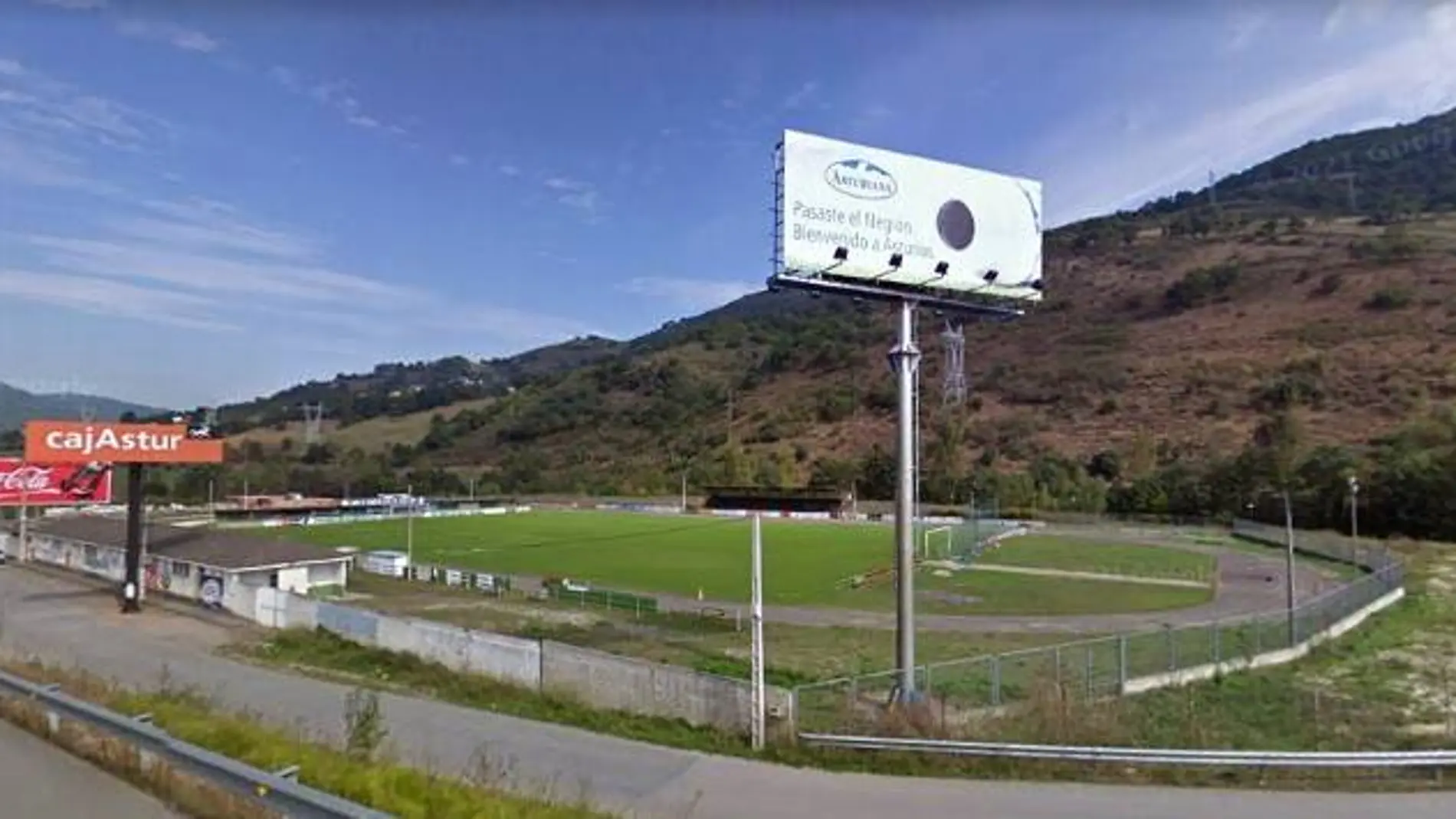 La torre que se ha caído en el campo de Lenense