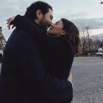 Alexandra Pereira y Ghassan Fallaha en París muy enamorados.