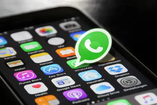 WhatsApp ocultará los mensajes de contactos bloqueados en los chats grupales 