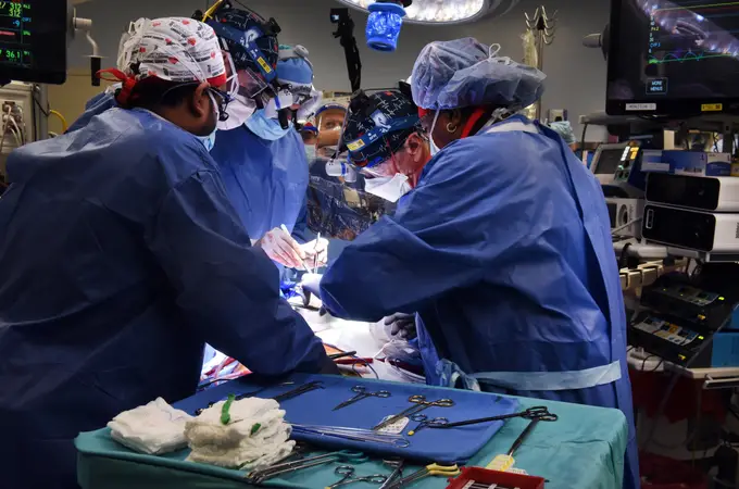 El último paciente trasplantado de corazón de cerdo cumple un mes sin rechazo 