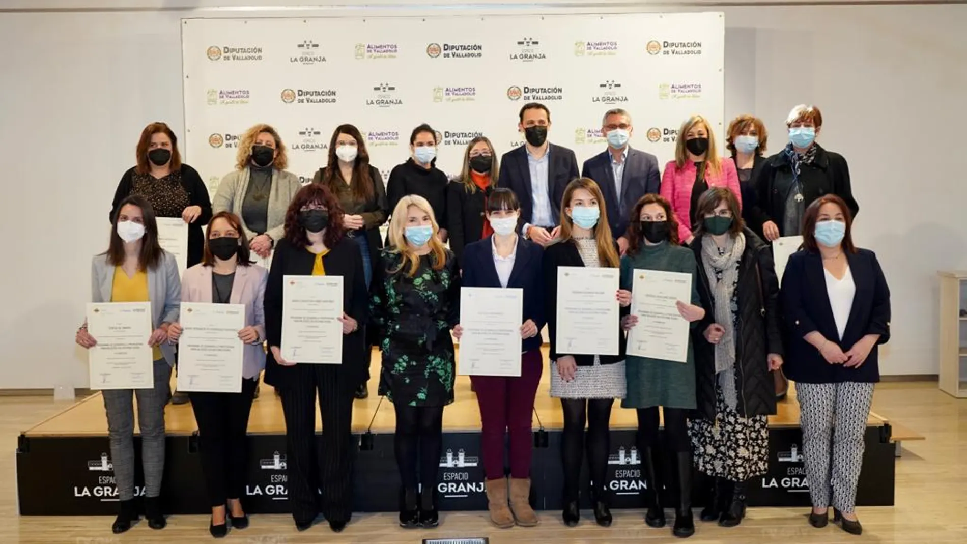 Entrega de los diplomas por parte de la Diputación de Valladolid