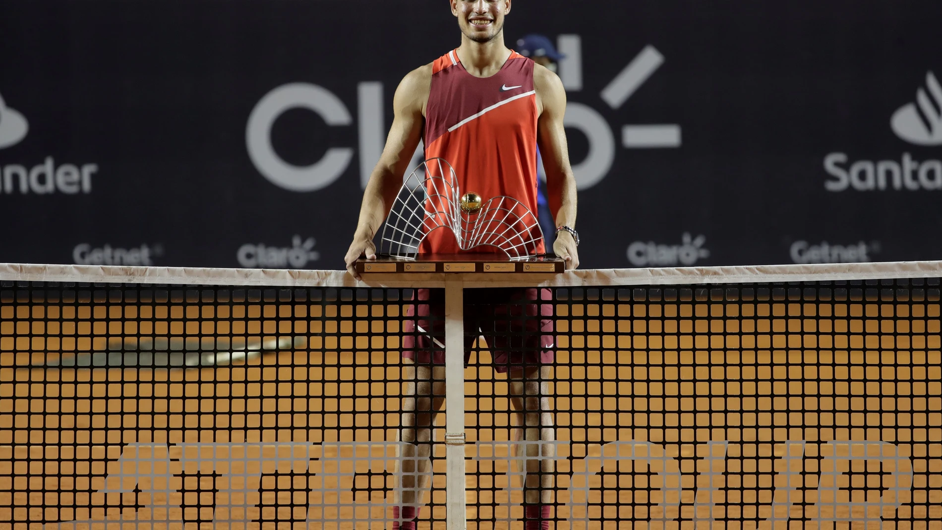 Carlos Alcaraz, después de ganar el ATP 500 de Río de Janeiro