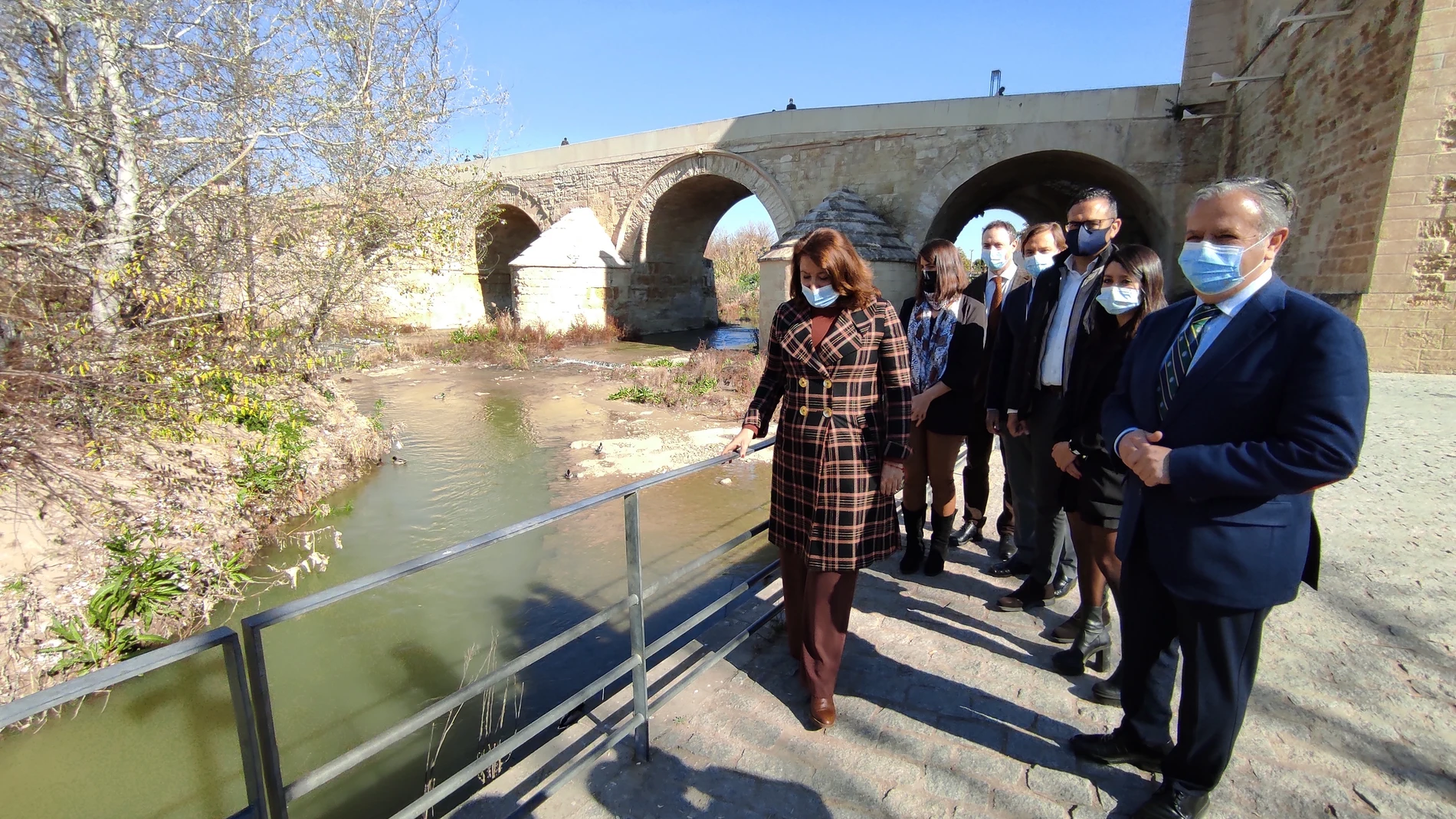 La consejera de Agricultura, Ganadería, Pesca y Desarrollo Sostenible de la Junta de Andalucía, Carmen Crespo, en una visita a los Sotos de la Albolafia en Córdoba. EUROPA PRESS