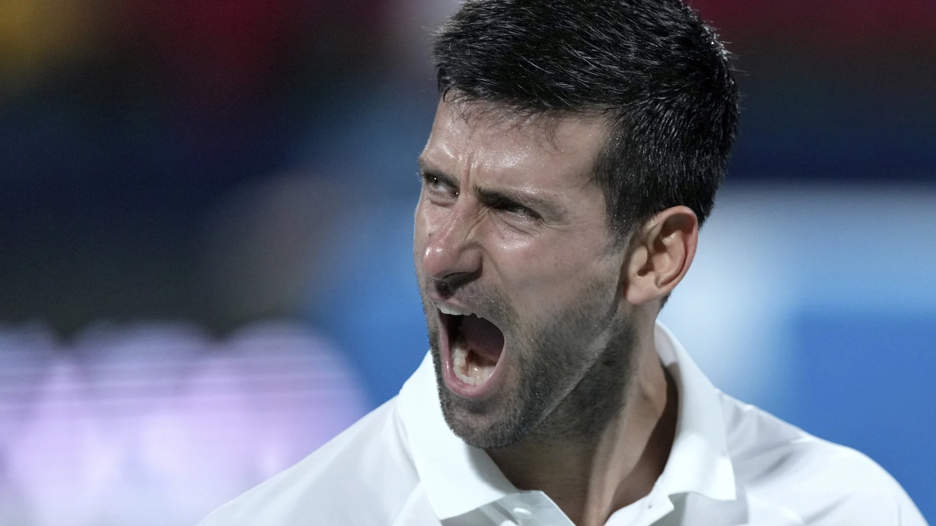 Djokovic recuperó su habitual expresividad en pista ante Khachanov