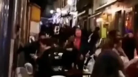 Altercados de los hinchas de Atlético y Manchester United