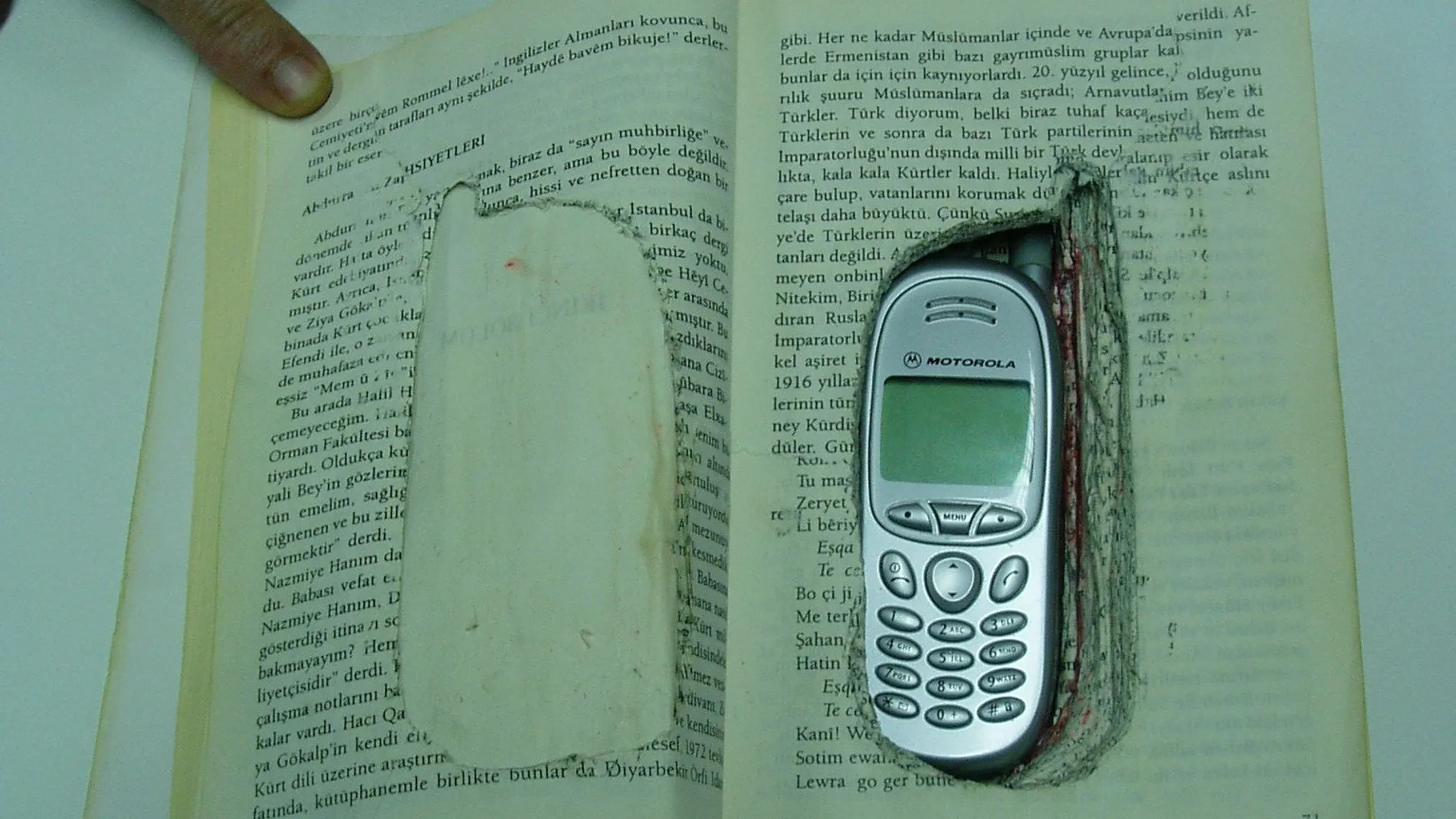 Teléfonos móviles incautados en la prisión de Topas (Salamanca)