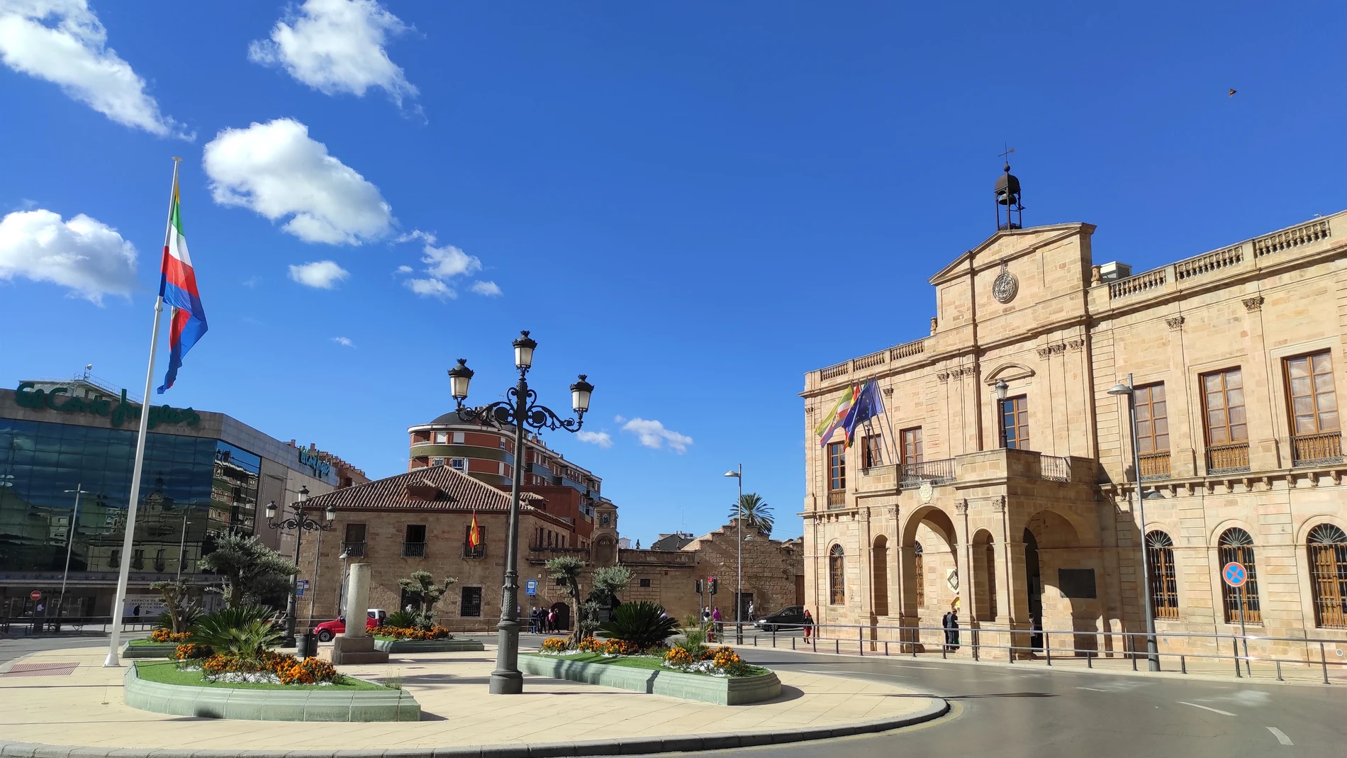 Plaza del Ayuntamiento de Linares. EUROPA PRESS