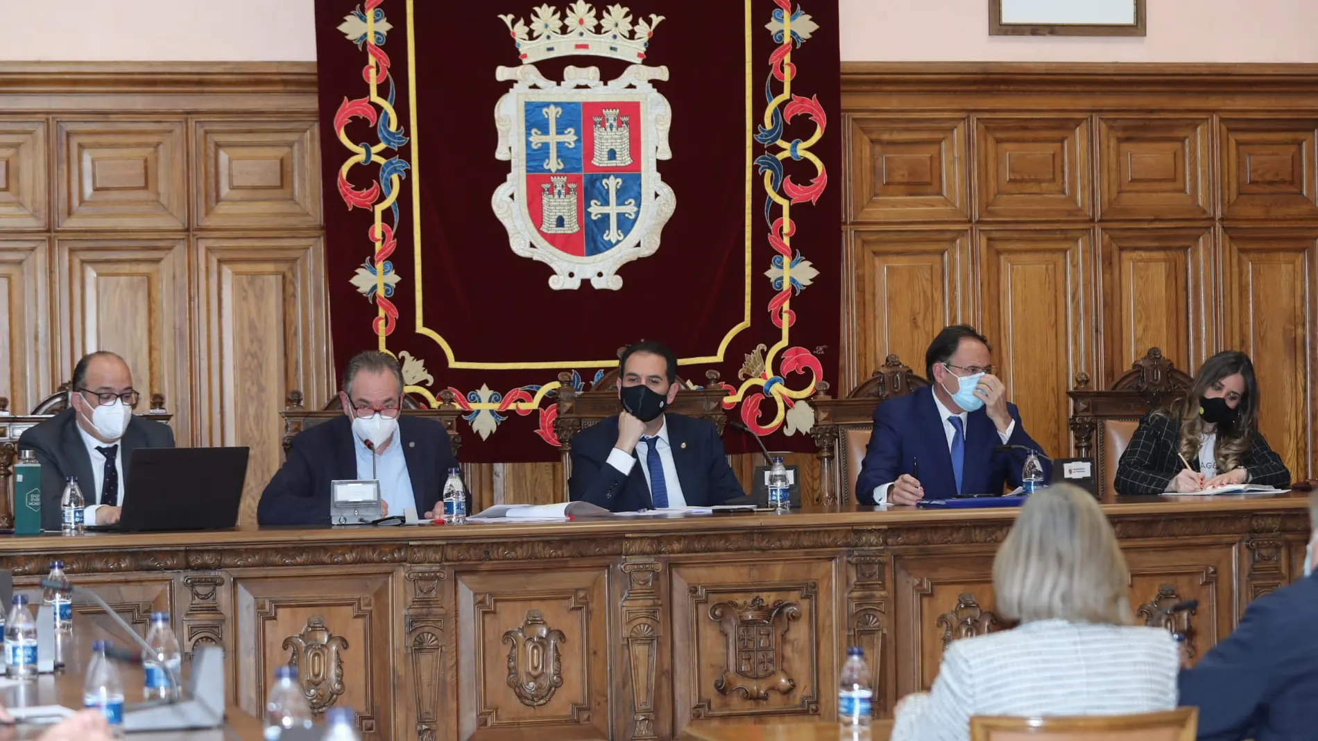 Mario Simón durante el Pleno Extraordinario celebrado en el Ayuntamiento de Palencia