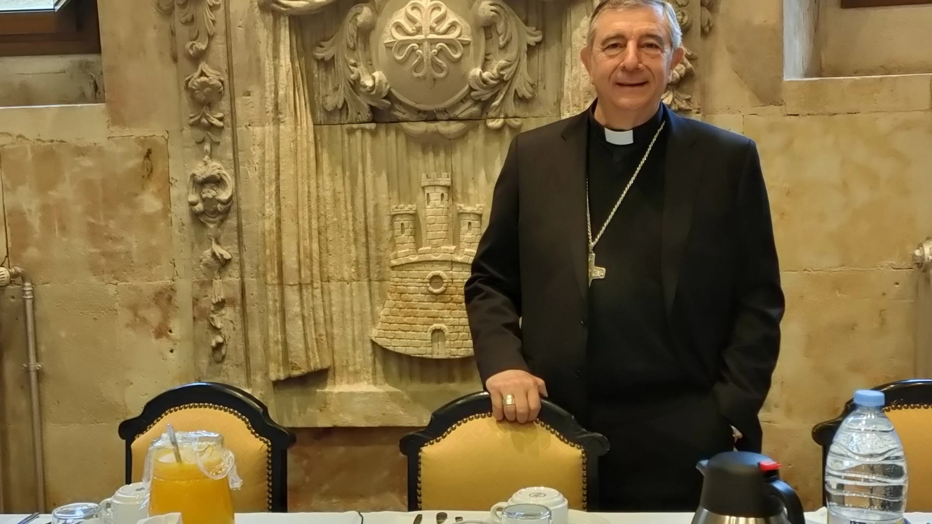 El obispo de Salamanca y Ciudad Rodrigo, José Luis Retana