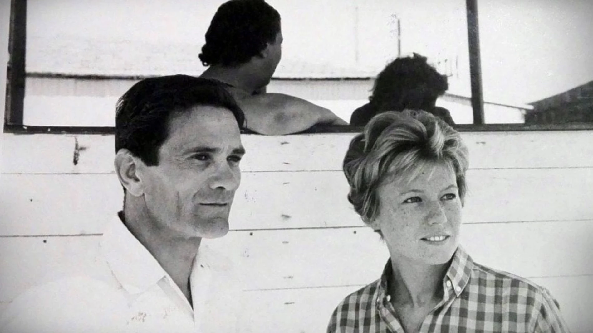 Pier Paolo Pasolini y Dacia Maraini, dos grandes amigos, en una imagen de archivo