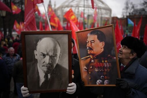 Lenin-Stalin: una rivalidad que no terminó ni con la muerte