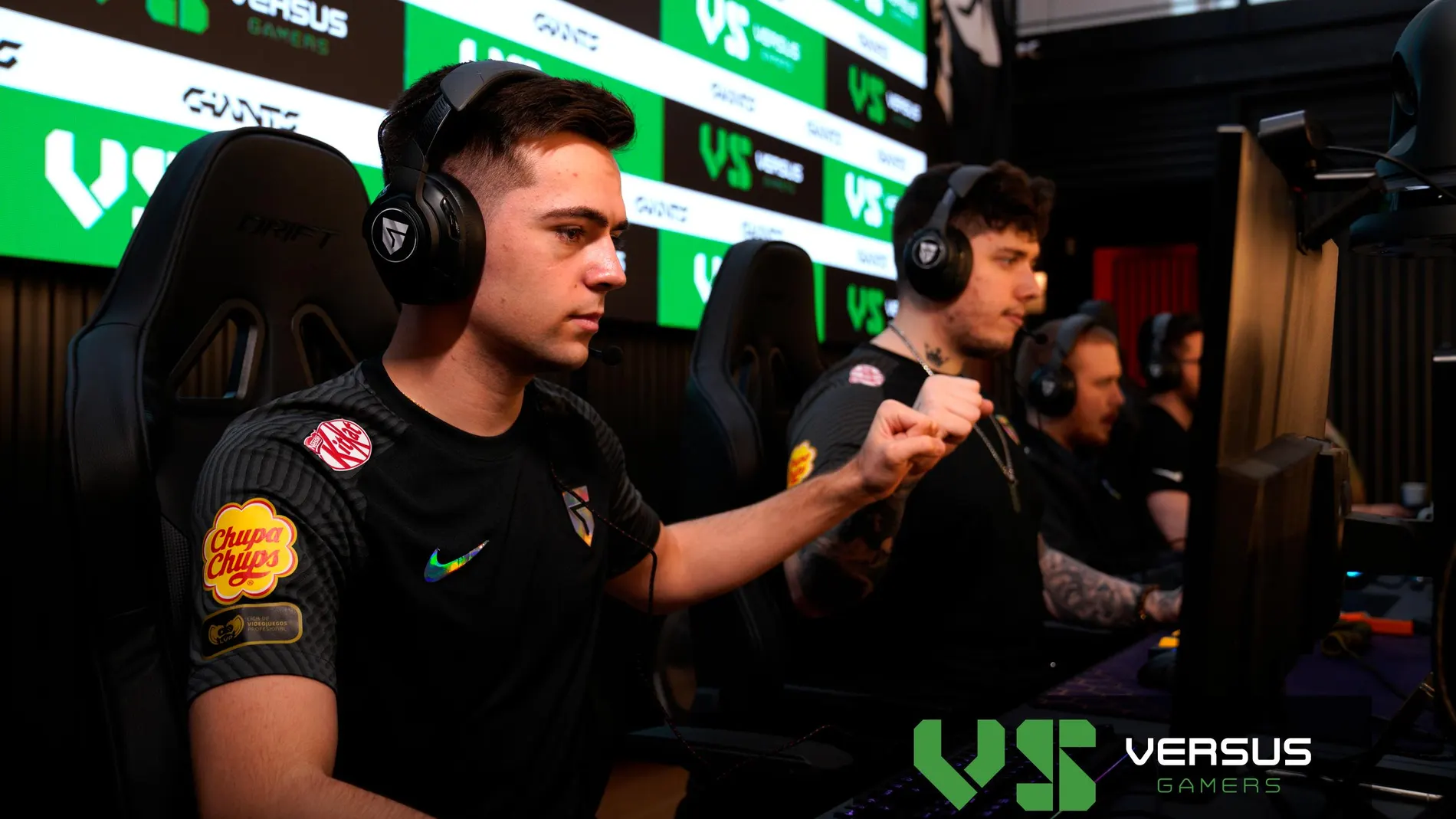 VS Gamers | Giants Gaming