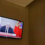 Vladimir Putin durante una retransmisión de Russian Today