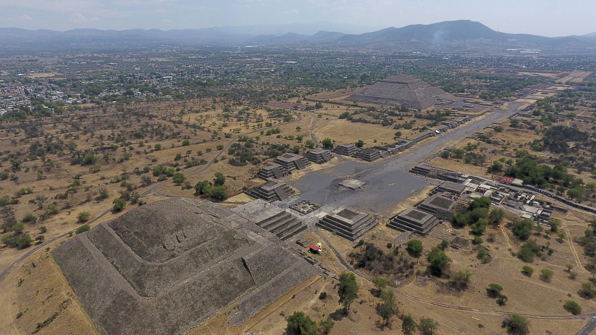 El Fondo Mundial de Monumentos ha incluido a Teotihuacan en su World Monuments Watch 2022, una selección de 25 sitios patrimoniales que enfrentan desafíos como el cambio climático o el turismo desequilibrado. (AP Photo/Rebecca Blackwell, File)