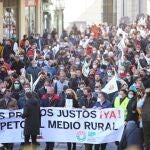 UPA, COAG y Asaja convocan una tractorada para exigir un plan de choque contra el incremento de precios.