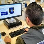Un agente de la Policía Nacional. POLICÍA NACIONAL