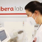 En la actualidad este test se realiza en los laboratorios del Centro Inmunológico de Alicante (Elche), el hospital Ribera Povisa (Vigo) y el hospital Juan Cardona (Ferrol)