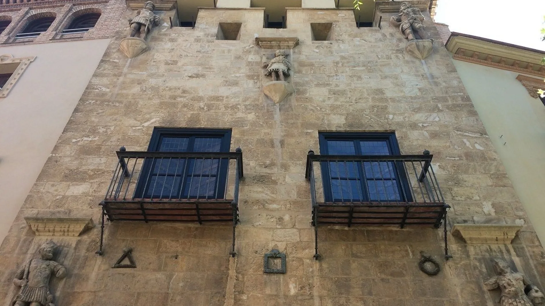 Fachada del Museo Casa de los Tiros de Granada