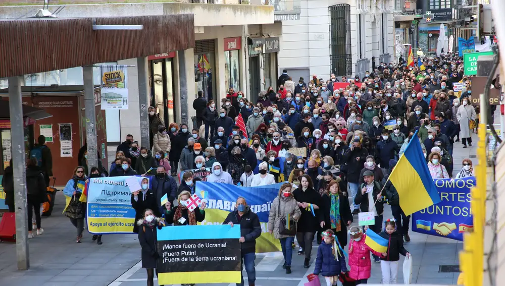 Manifestación de ucranianos por las calles de Zamora