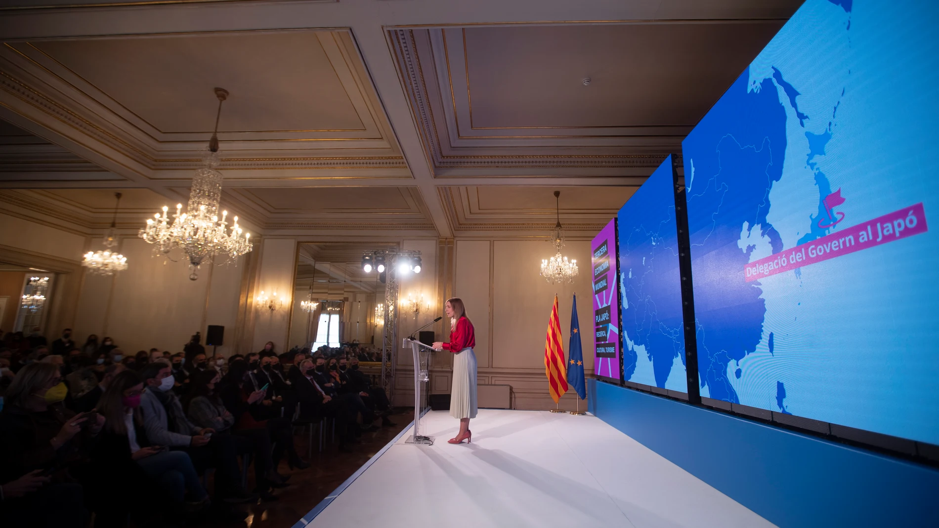 La consellera de Acción Exterior del Govern, Victòria Alsina, durante su intervención en un acto celebrado este lunes en el Palau de Pedralbes