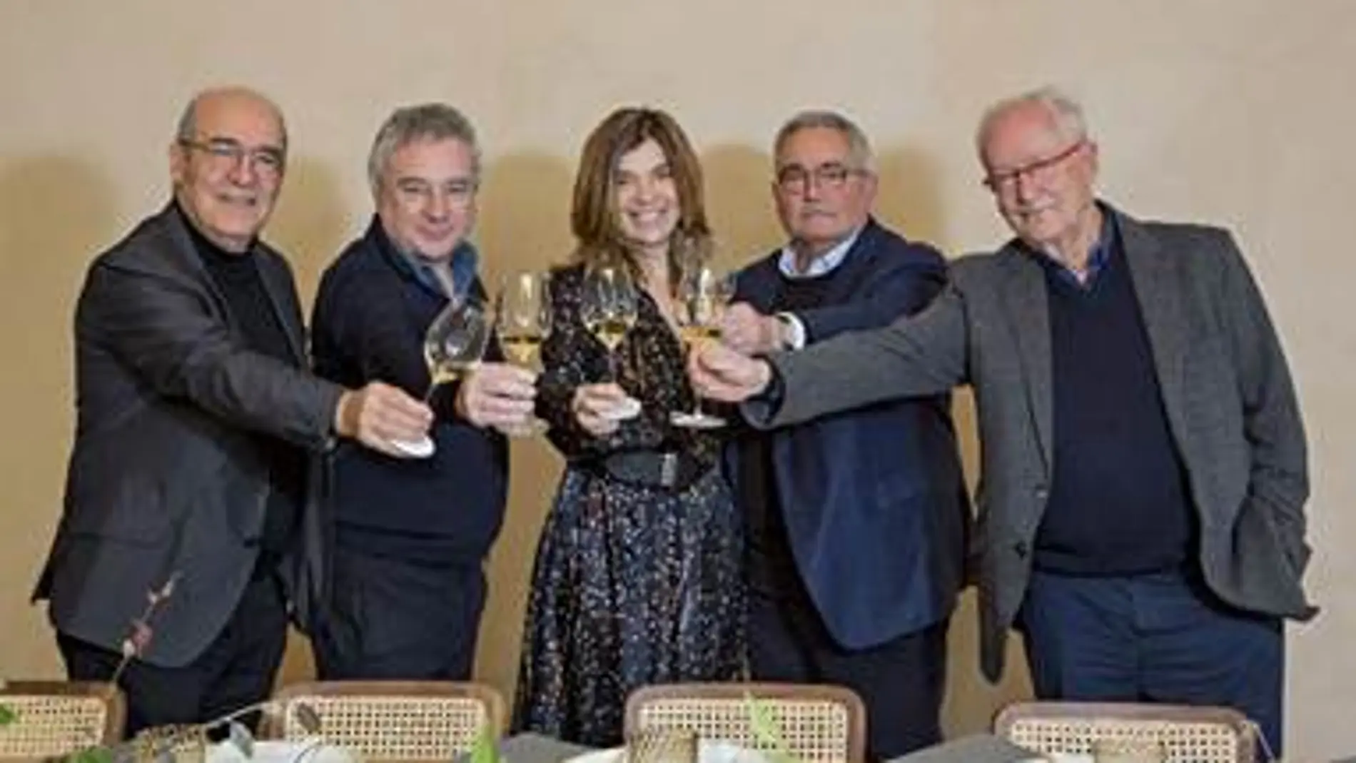 De izda. a dcha. Fernando Gurucharri, Quim Vila, Xandra Falcó, Siscu Martí y José Peñín
